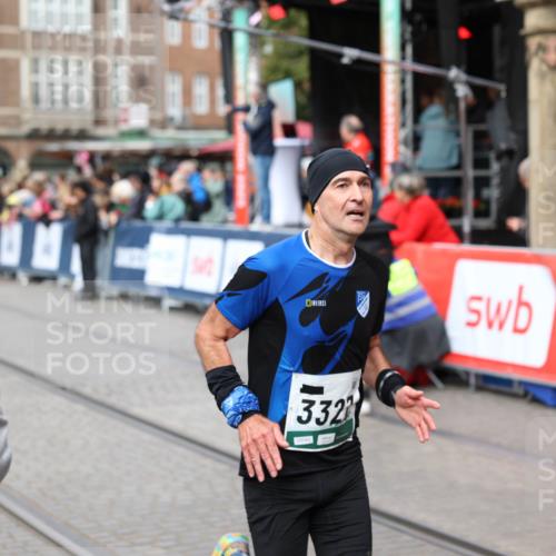 05.10.2025 - 20. swb-Marathon Bremen Yannick Fuchs http://msf.ph/oto/9284690 05.10.2025 13:02:35 Ziel 662, 3327, 6849 meine-sportfotos.de