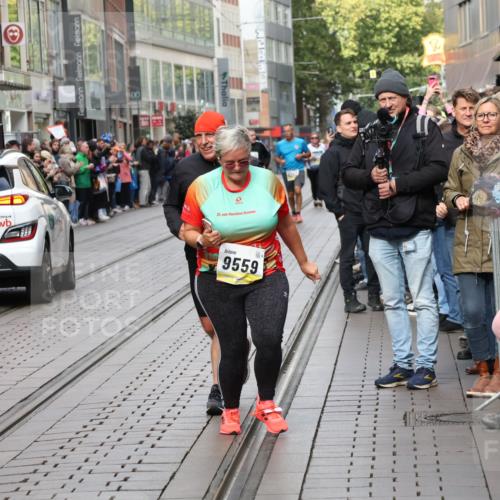 05.10.2025 - 20. swb-Marathon Bremen Strokosch-Dieckow http://msf.ph/oto/9284743 05.10.2025 11:28:42 Ziel 7174, 9559, 10579, 11313, 11314, 7174, 9559, 10579, 11313, 11314 meine-sportfotos.de