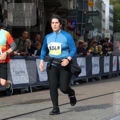 05.10.2025 - 20. swb-Marathon Bremen Strokosch-Dieckow http://msf.ph/oto/9285269 05.10.2025 11:18:18 Ziel 9348, 9465, 9477, 10198, 10575, 10795, 10994 meine-sportfotos.de