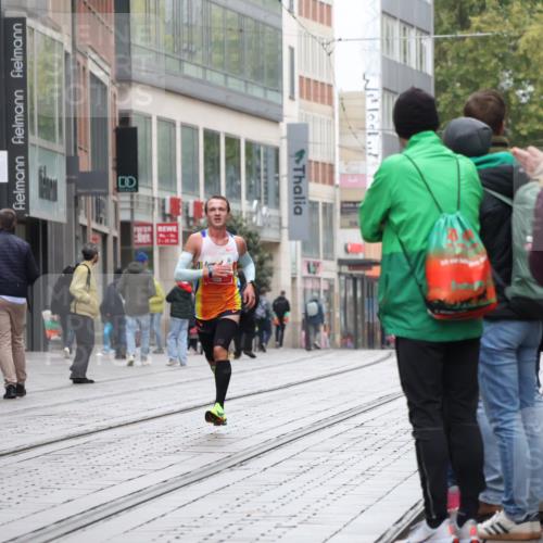 05.10.2025 - 20. swb-Marathon Bremen Strokosch-Dieckow http://msf.ph/oto/9285787 05.10.2025 12:12:07 Ziel 49, 49 meine-sportfotos.de