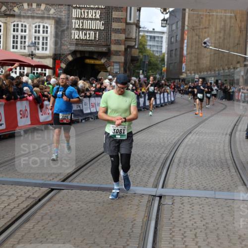 05.10.2025 - 20. swb-Marathon Bremen Yannick Fuchs http://msf.ph/oto/9285891 05.10.2025 13:04:00 Ziel 506, 1105, 3061, 3084 meine-sportfotos.de