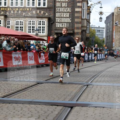 05.10.2025 - 20. swb-Marathon Bremen Yannick Fuchs http://msf.ph/oto/9286248 05.10.2025 13:04:10 Ziel 1652, 2472, 4215, 5786, 7070, 8013 meine-sportfotos.de