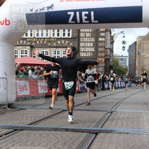 05.10.2025 - 20. swb-Marathon Bremen Yannick Fuchs http://msf.ph/oto/9286296 05.10.2025 13:04:11 Ziel 1652, 2472, 4215, 5786, 7070, 8013 meine-sportfotos.de