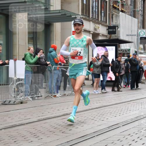 05.10.2025 - 20. swb-Marathon Bremen Strokosch-Dieckow http://msf.ph/oto/9286307 05.10.2025 12:14:27 Ziel 1122, 1122 meine-sportfotos.de