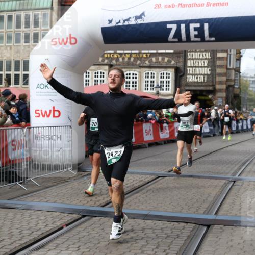 05.10.2025 - 20. swb-Marathon Bremen Yannick Fuchs http://msf.ph/oto/9286344 05.10.2025 13:04:11 Ziel 1652, 2472, 4215, 5786, 7070, 8013 meine-sportfotos.de