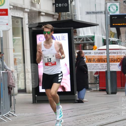 05.10.2025 - 20. swb-Marathon Bremen Strokosch-Dieckow http://msf.ph/oto/9286544 05.10.2025 12:15:47 Ziel 13, 13 meine-sportfotos.de