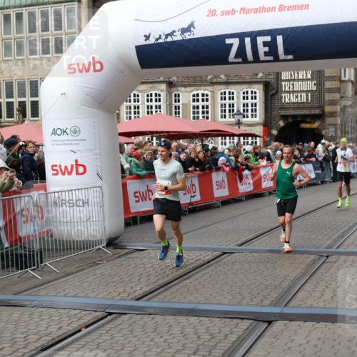 05.10.2025 - 20. swb-Marathon Bremen Yannick Fuchs http://msf.ph/oto/9286589 05.10.2025 13:04:48 Ziel 109, 577, 1265, 4966, 7176 meine-sportfotos.de