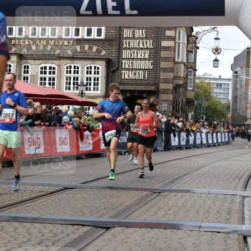 05.10.2025 - 20. swb-Marathon Bremen Yannick Fuchs http://msf.ph/oto/9286733 05.10.2025 13:04:55 Ziel 109, 577, 819, 1265, 2057, 2188, 4966, 6463 meine-sportfotos.de