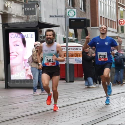 05.10.2025 - 20. swb-Marathon Bremen Strokosch-Dieckow http://msf.ph/oto/9286811 05.10.2025 12:17:37 Ziel 404, 1739, 404, 1739 meine-sportfotos.de