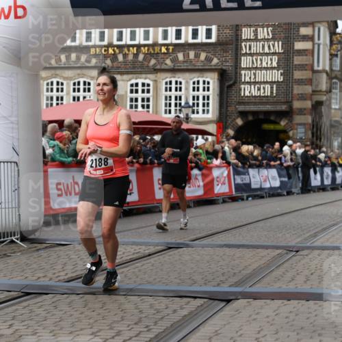 05.10.2025 - 20. swb-Marathon Bremen Yannick Fuchs http://msf.ph/oto/9286844 05.10.2025 13:04:57 Ziel 109, 819, 2057, 2188, 6463 meine-sportfotos.de