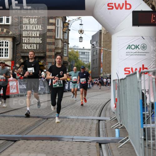 05.10.2025 - 20. swb-Marathon Bremen Yannick Fuchs http://msf.ph/oto/9286878 05.10.2025 13:05:09 Ziel 548, 685, 1123, 1631, 8729 meine-sportfotos.de