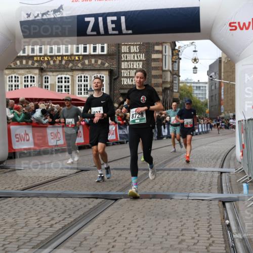 05.10.2025 - 20. swb-Marathon Bremen Yannick Fuchs http://msf.ph/oto/9286902 05.10.2025 13:05:10 Ziel 548, 685, 1123, 1196, 1631, 8729 meine-sportfotos.de