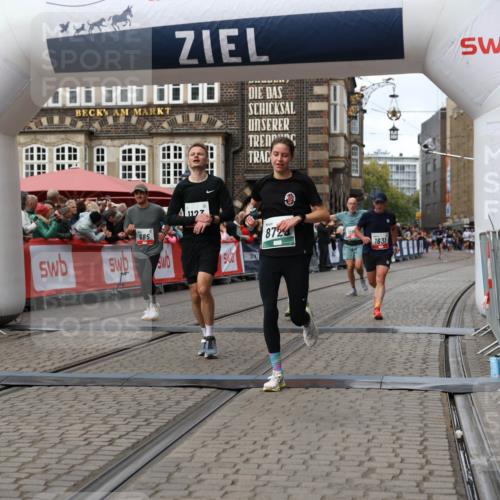 05.10.2025 - 20. swb-Marathon Bremen Yannick Fuchs http://msf.ph/oto/9286906 05.10.2025 13:05:10 Ziel 548, 685, 1123, 1196, 1631, 8729 meine-sportfotos.de