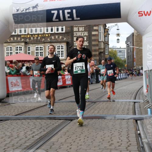 05.10.2025 - 20. swb-Marathon Bremen Yannick Fuchs http://msf.ph/oto/9286920 05.10.2025 13:05:11 Ziel 548, 685, 1123, 1196, 1631, 8729 meine-sportfotos.de