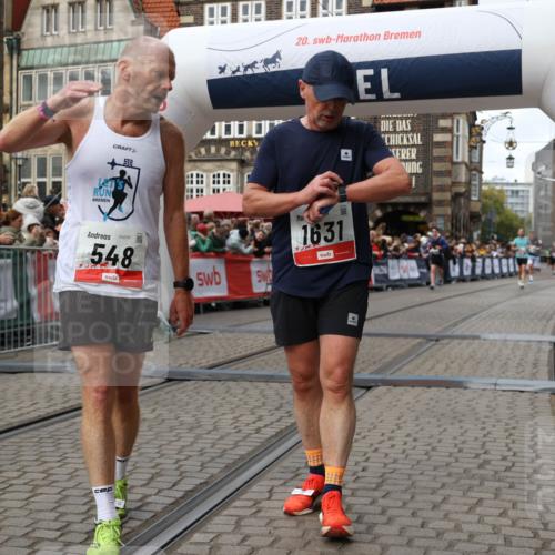05.10.2025 - 20. swb-Marathon Bremen Yannick Fuchs http://msf.ph/oto/9286964 05.10.2025 13:05:18 Ziel 548, 685, 917, 1196, 1631 meine-sportfotos.de