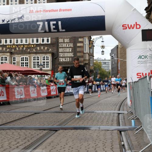 05.10.2025 - 20. swb-Marathon Bremen Yannick Fuchs http://msf.ph/oto/9287085 05.10.2025 13:05:23 Ziel 236, 917, 1607, 4291, 5103, 7987 meine-sportfotos.de