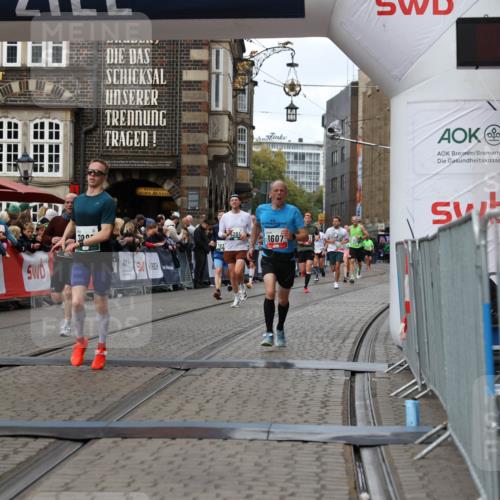 05.10.2025 - 20. swb-Marathon Bremen Yannick Fuchs http://msf.ph/oto/9287133 05.10.2025 13:05:26 Ziel 236, 1607, 4291, 5103, 5264, 7987, 9114 meine-sportfotos.de