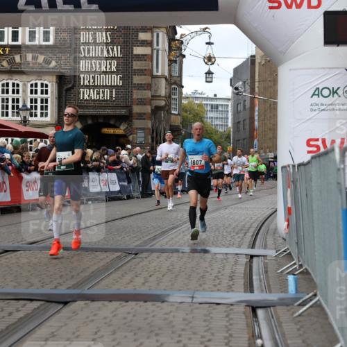 05.10.2025 - 20. swb-Marathon Bremen Yannick Fuchs http://msf.ph/oto/9287141 05.10.2025 13:05:26 Ziel 236, 1607, 4291, 5103, 5264, 7987, 9114 meine-sportfotos.de