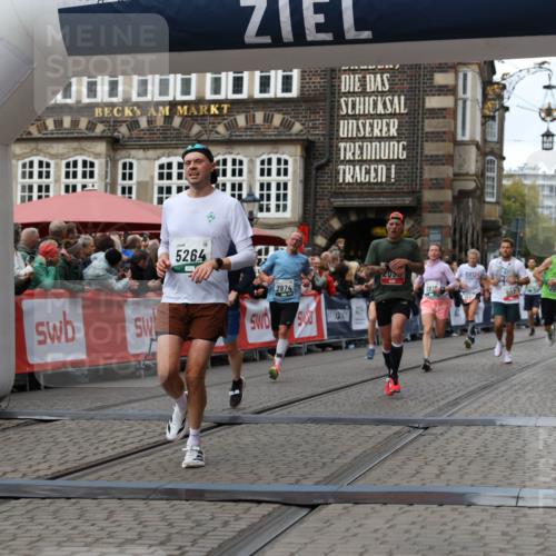 05.10.2025 - 20. swb-Marathon Bremen Yannick Fuchs http://msf.ph/oto/9287221 05.10.2025 13:05:30 Ziel 236, 907, 1607, 2092, 2974, 3819, 4313, 5264, 7831, 7987, 8507, 9114 meine-sportfotos.de