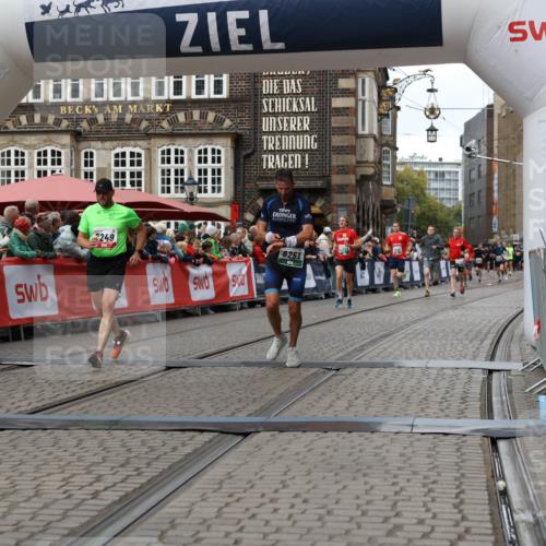 05.10.2025 - 20. swb-Marathon Bremen Yannick Fuchs http://msf.ph/oto/9287399 05.10.2025 13:05:46 Ziel 1307, 2249, 2988, 4255, 6251, 8923 meine-sportfotos.de