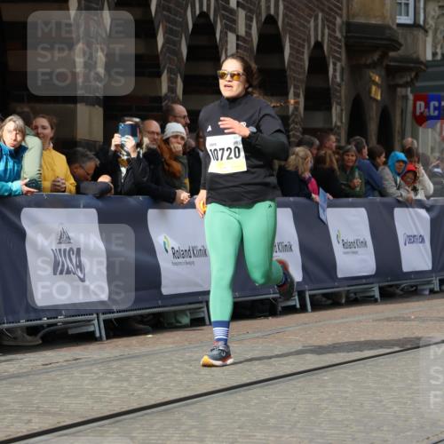 05.10.2025 - 20. swb-Marathon Bremen Strokosch-Dieckow http://msf.ph/oto/9287841 05.10.2025 11:20:40 Ziel 10720 meine-sportfotos.de