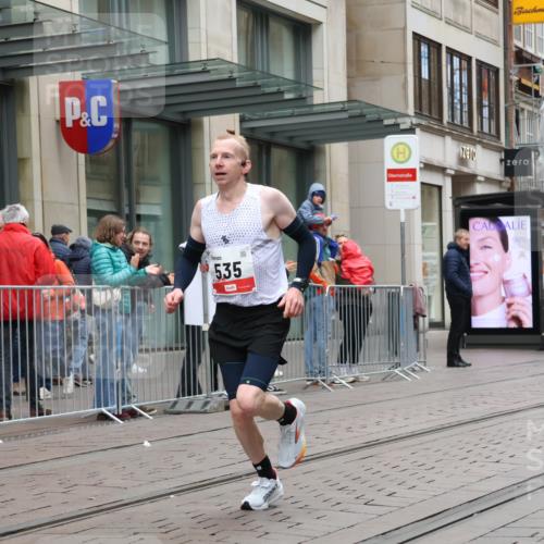 05.10.2025 - 20. swb-Marathon Bremen Strokosch-Dieckow http://msf.ph/oto/9287853 05.10.2025 12:25:42 Ziel 535, 1083, 1861, 535, 1083, 1861 meine-sportfotos.de