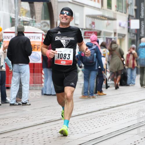 05.10.2025 - 20. swb-Marathon Bremen Strokosch-Dieckow http://msf.ph/oto/9287894 05.10.2025 12:25:54 Ziel 1083, 1083 meine-sportfotos.de