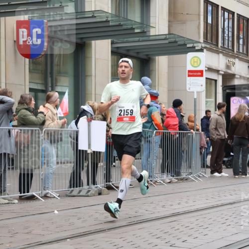 05.10.2025 - 20. swb-Marathon Bremen Strokosch-Dieckow http://msf.ph/oto/9288689 05.10.2025 12:28:35 Ziel 600, 717, 1113, 1948, 2053, 2159, 2292, 600, 717, 1113, 1948, 2053, 2159, 2292 meine-sportfotos.de