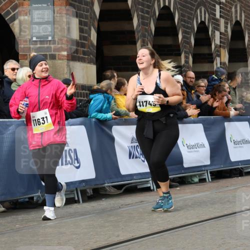 05.10.2025 - 20. swb-Marathon Bremen Strokosch-Dieckow http://msf.ph/oto/9288718 05.10.2025 11:21:20 Ziel 11631, 11743 meine-sportfotos.de