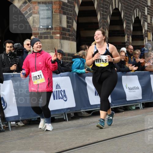 05.10.2025 - 20. swb-Marathon Bremen Strokosch-Dieckow http://msf.ph/oto/9288779 05.10.2025 11:21:20 Ziel 11631, 11743 meine-sportfotos.de