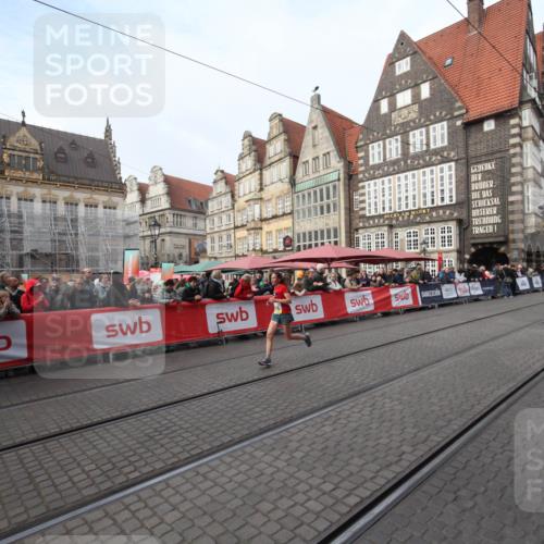 05.10.2025 - 20. swb-Marathon Bremen Yannick Fuchs http://msf.ph/oto/9289042 05.10.2025 10:40:40 Ziel 11114 meine-sportfotos.de
