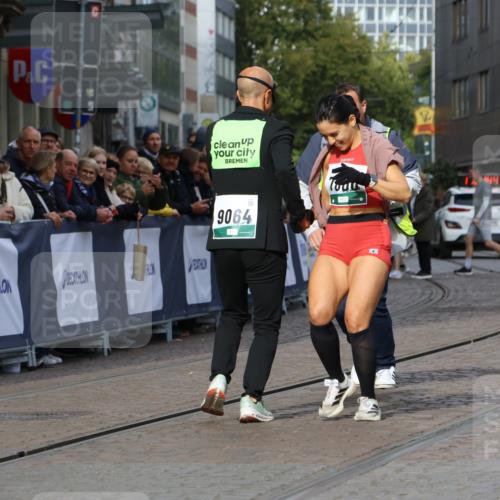 05.10.2025 - 20. swb-Marathon Bremen Strokosch-Dieckow http://msf.ph/oto/9289173 05.10.2025 11:21:44 Ziel  meine-sportfotos.de
