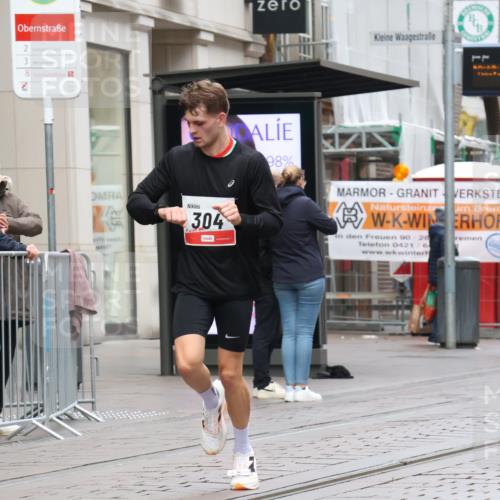 05.10.2025 - 20. swb-Marathon Bremen Strokosch-Dieckow http://msf.ph/oto/9289333 05.10.2025 12:30:05 Ziel 304, 304 meine-sportfotos.de