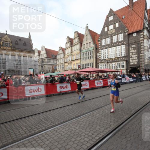 05.10.2025 - 20. swb-Marathon Bremen Yannick Fuchs http://msf.ph/oto/9289566 05.10.2025 10:45:19 Ziel 9290, 9963, 10431, 10822, 10898, 11488 meine-sportfotos.de