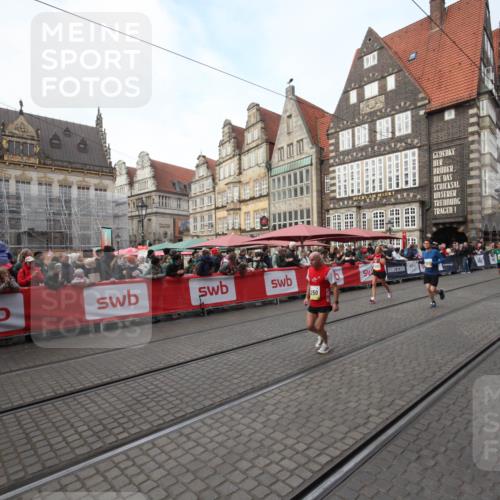 05.10.2025 - 20. swb-Marathon Bremen Yannick Fuchs http://msf.ph/oto/9289621 05.10.2025 10:45:40 Ziel 8000, 9200, 9222, 9250, 10053, 10682, 11678, 11745 meine-sportfotos.de