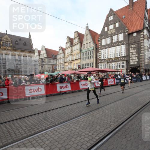 05.10.2025 - 20. swb-Marathon Bremen Yannick Fuchs http://msf.ph/oto/9289701 05.10.2025 10:46:08 Ziel 9500, 10688, 10858, 11074, 11513 meine-sportfotos.de