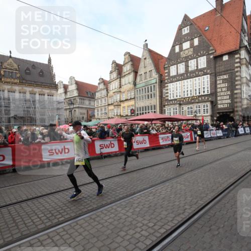 05.10.2025 - 20. swb-Marathon Bremen Yannick Fuchs http://msf.ph/oto/9289706 05.10.2025 10:46:08 Ziel 9500, 10688, 10858, 11074, 11513 meine-sportfotos.de