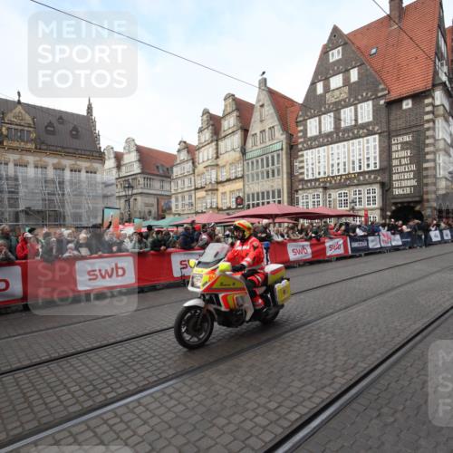 05.10.2025 - 20. swb-Marathon Bremen Yannick Fuchs http://msf.ph/oto/9289748 05.10.2025 10:46:28 Ziel  meine-sportfotos.de