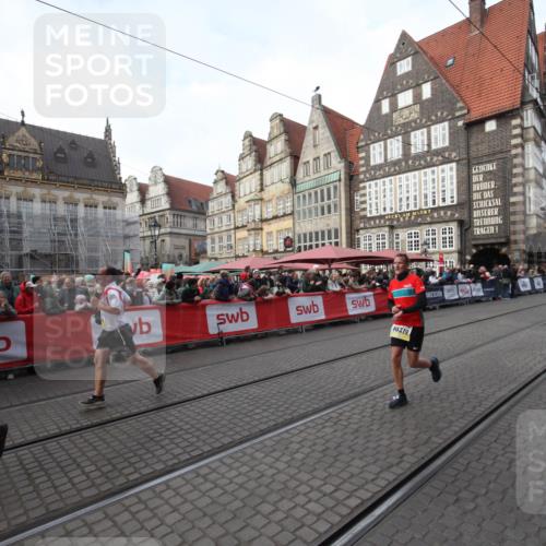 05.10.2025 - 20. swb-Marathon Bremen Yannick Fuchs http://msf.ph/oto/9289906 05.10.2025 10:47:34 Ziel 9244, 9924, 10319, 10951 meine-sportfotos.de