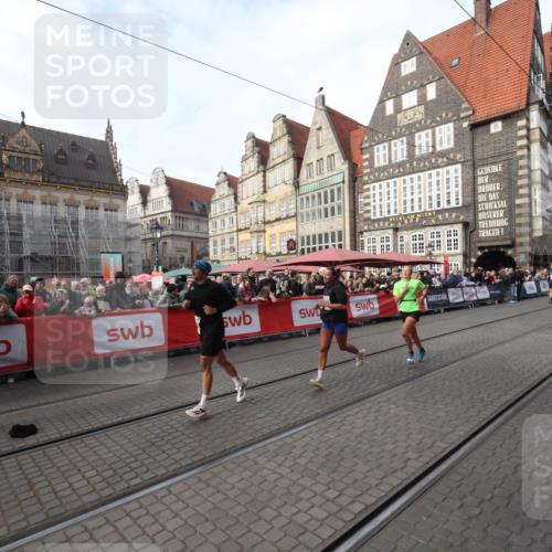 05.10.2025 - 20. swb-Marathon Bremen Yannick Fuchs http://msf.ph/oto/9289971 05.10.2025 10:48:00 Ziel 9929, 10089, 10266, 11187, 11628 meine-sportfotos.de