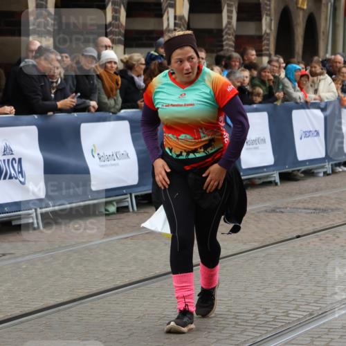 05.10.2025 - 20. swb-Marathon Bremen Strokosch-Dieckow http://msf.ph/oto/9290320 05.10.2025 11:23:55 Ziel 10774 meine-sportfotos.de