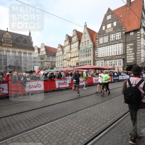 05.10.2025 - 20. swb-Marathon Bremen Yannick Fuchs http://msf.ph/oto/9290604 05.10.2025 10:50:11 Ziel 9485, 9645, 9787, 10246, 11104, 11208, 11288, 11295, 11621 meine-sportfotos.de