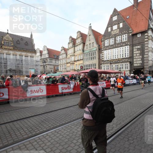 05.10.2025 - 20. swb-Marathon Bremen Yannick Fuchs http://msf.ph/oto/9290683 05.10.2025 10:50:28 Ziel 8866, 9740, 10066, 10537, 10638, 10923, 11022, 11239, 11241, 11254, 11298, 11460, 11531, 11740 meine-sportfotos.de