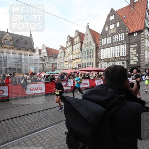 05.10.2025 - 20. swb-Marathon Bremen Yannick Fuchs http://msf.ph/oto/9290705 05.10.2025 10:50:31 Ziel 10066, 10537, 10638, 11239, 11241, 11254, 11298, 11344, 11531, 11660, 11740 meine-sportfotos.de