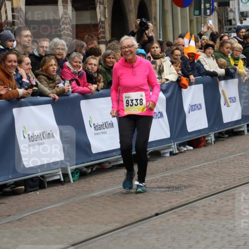 05.10.2025 - 20. swb-Marathon Bremen Strokosch-Dieckow http://msf.ph/oto/9290797 05.10.2025 11:25:34 Ziel  meine-sportfotos.de