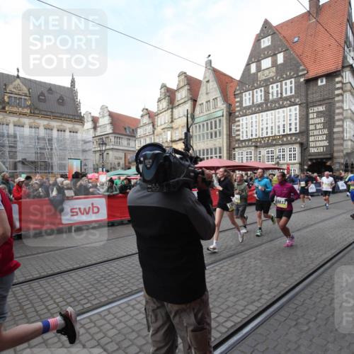 05.10.2025 - 20. swb-Marathon Bremen Yannick Fuchs http://msf.ph/oto/9290799 05.10.2025 10:50:49 Ziel 9230, 9251, 9277, 9658, 9742, 9832, 9888, 9969, 10043, 10279, 10479, 11451, 11543, 11661 meine-sportfotos.de