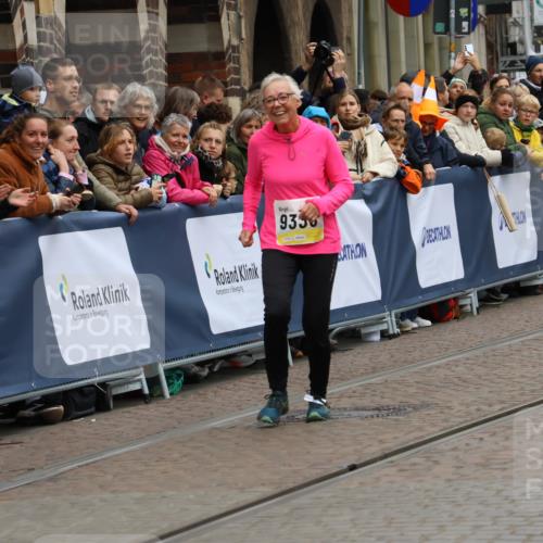05.10.2025 - 20. swb-Marathon Bremen Strokosch-Dieckow http://msf.ph/oto/9290811 05.10.2025 11:25:34 Ziel  meine-sportfotos.de