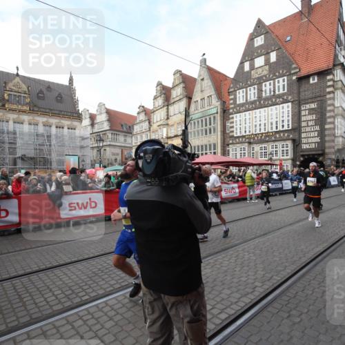 05.10.2025 - 20. swb-Marathon Bremen Yannick Fuchs http://msf.ph/oto/9290819 05.10.2025 10:50:51 Ziel 7733, 9251, 9277, 9658, 9715, 9742, 9888, 9969, 9975, 10043, 10224, 10279, 10479, 10689, 11543 meine-sportfotos.de