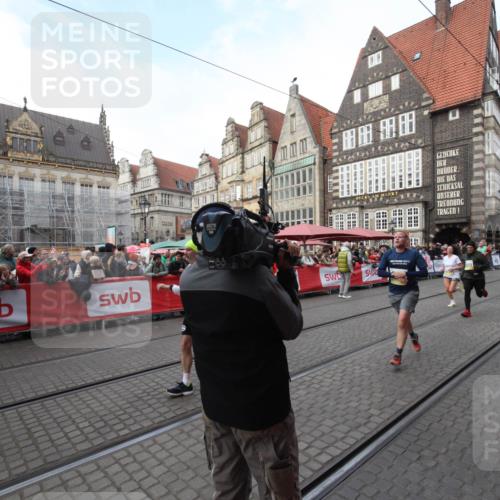 05.10.2025 - 20. swb-Marathon Bremen Yannick Fuchs http://msf.ph/oto/9290884 05.10.2025 10:51:00 Ziel 9199, 9399, 9630, 10029, 10227, 10254, 10534, 10698, 11061, 11220, 11311 meine-sportfotos.de
