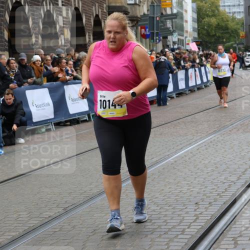 05.10.2025 - 20. swb-Marathon Bremen Strokosch-Dieckow http://msf.ph/oto/9291030 05.10.2025 11:26:03 Ziel 10144 meine-sportfotos.de